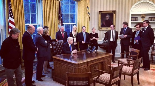 Trump's cabinet in the Oval Office