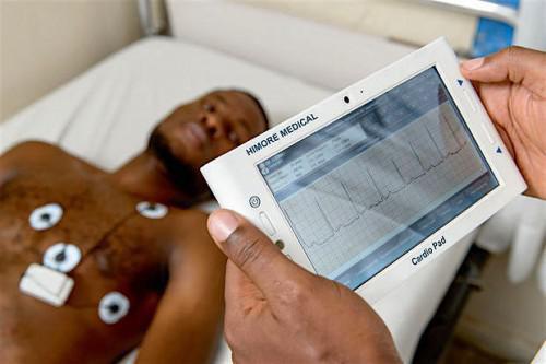 Cardiopad in use to do heart examinations