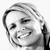 Renee Irving-Lee profile image