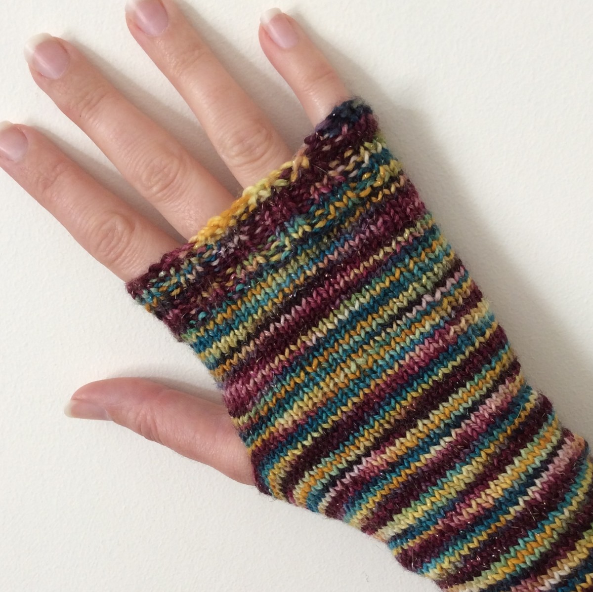 Free Simple Fingerless Mitts Knitting Pattern