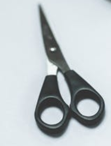 Hair cutting scissors