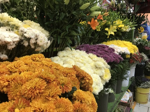 Flowers In El Mercado
