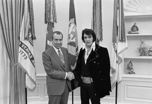 Left- Richard Nixon. Right-Elvis Aaron Presley Left- Richard Nixon. Right-Elvis Aaron Presley