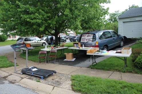 How to Hold an Easy, Low-Stress Yard Sale How to Hold an Easy, Low-Stress Yard Sale