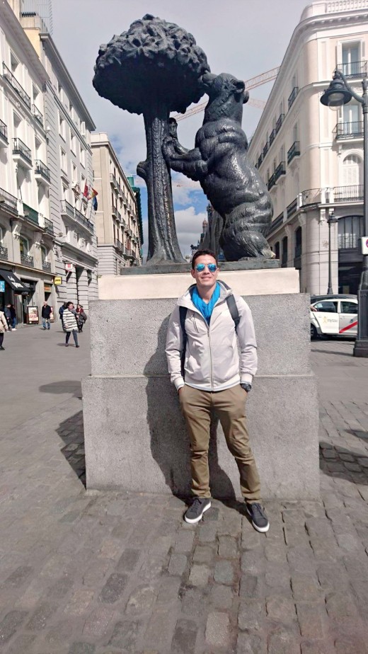 Central and bustling, Puerta del Sol is one of Madrid's best known squares. Several busy historical streets, such as Calle Mayor, Calle Arenal, Calle Alcalá and Calle Preciados, converge here and it contains several of the city's best known landmarks