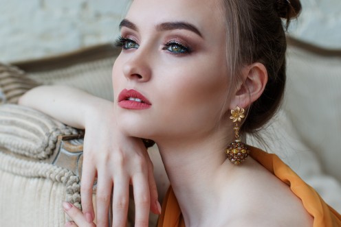 20 Ways to Tell If She's a Lady 20 Ways to Tell If She's a Lady