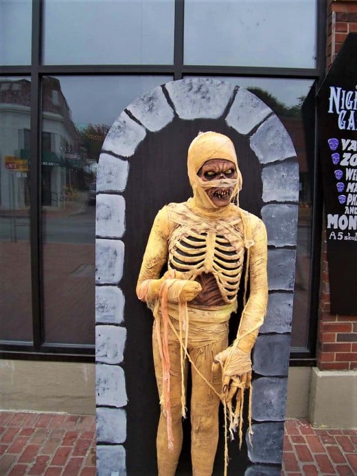 This mummy was spotte in Salem, Massachusetts just a few days before Halloween