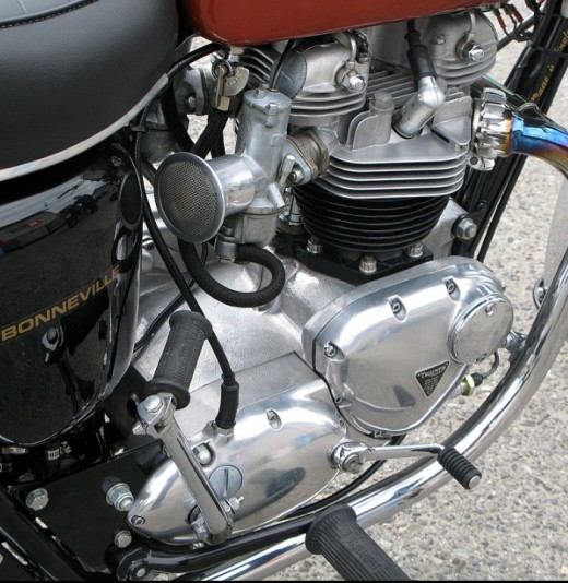 Triumph Bonneville Engine