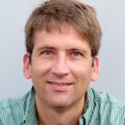 Lind Petersen profile image