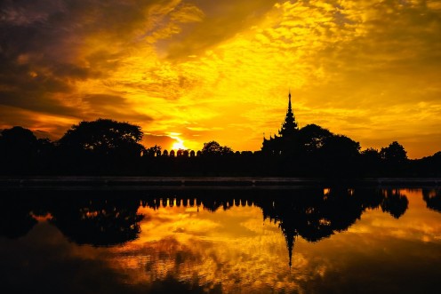 Sunset in Mandalay, Maynmar 