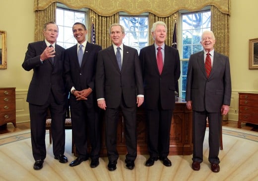 3/5 of these former presidents are Lefties. And look; all best friends. ;)