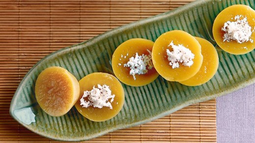 Tempting and chewy kutsinta.