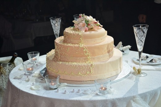 Modern day faux wedding cakes look exactly like the real thing. Even up close!
