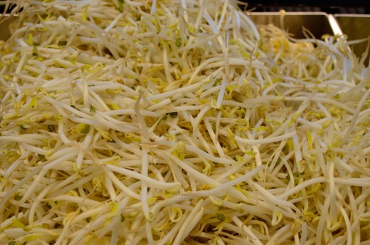 Mung bean sprouts have many biological effects