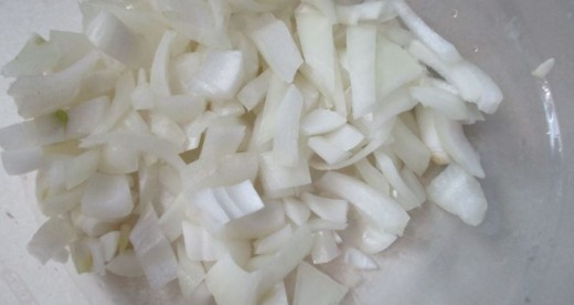 minced onions requires sharp knife