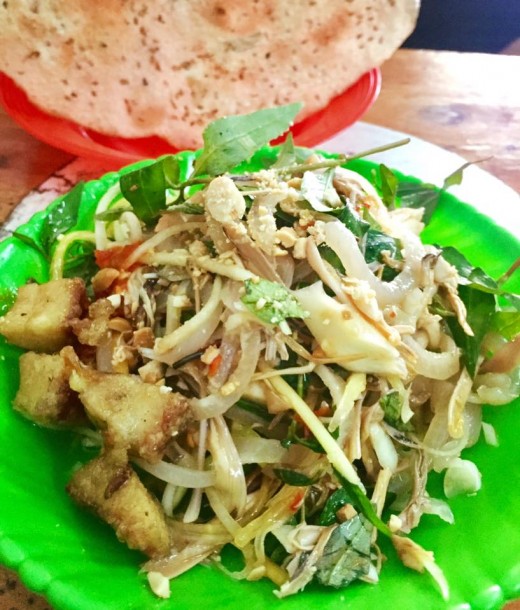 Da trộn (Pork skin salad)