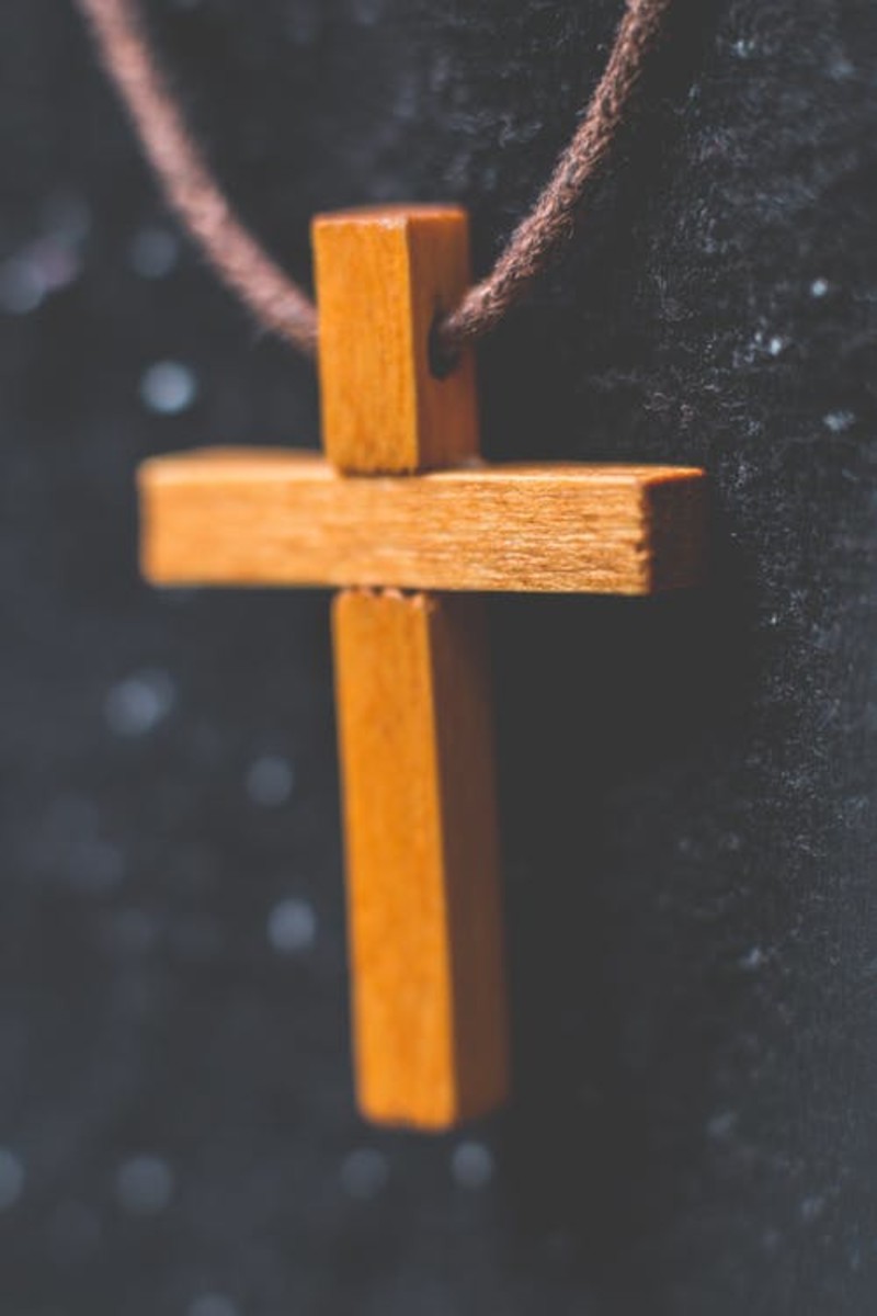 10 Modern Worship Songs On The Cross Of Jesus Christ Spinditty
