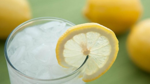 Selling homemade lemonade is better than selling storebought/canned/powdered juice.