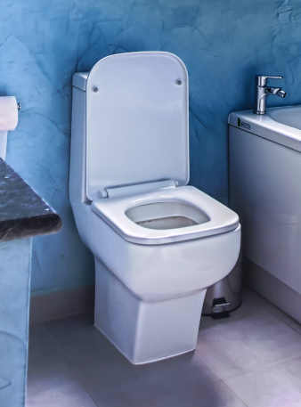 One piece toilet