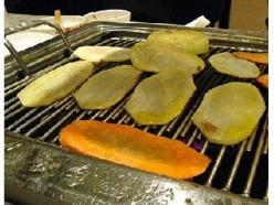 Potatoes on the Grill - A Vegetarian Delight!