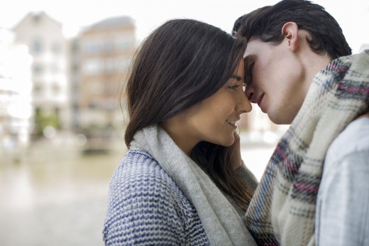 Plan a first date that's guaranteed to get a first kiss. 
