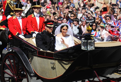 2.6 mile carriage ride around Windsor so well-wishers could see newlyweds.