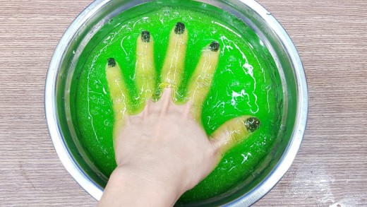 A Green, Jiggly, Water Slime!