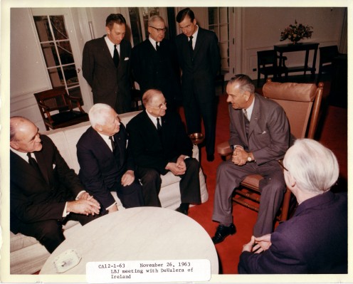 President Lyndon B. Johnson meets President Eamon de Valera (centre) in the Oval Office