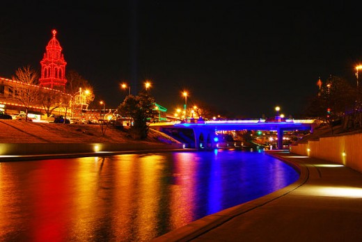Brush Creek on the Country Club Plaza at night