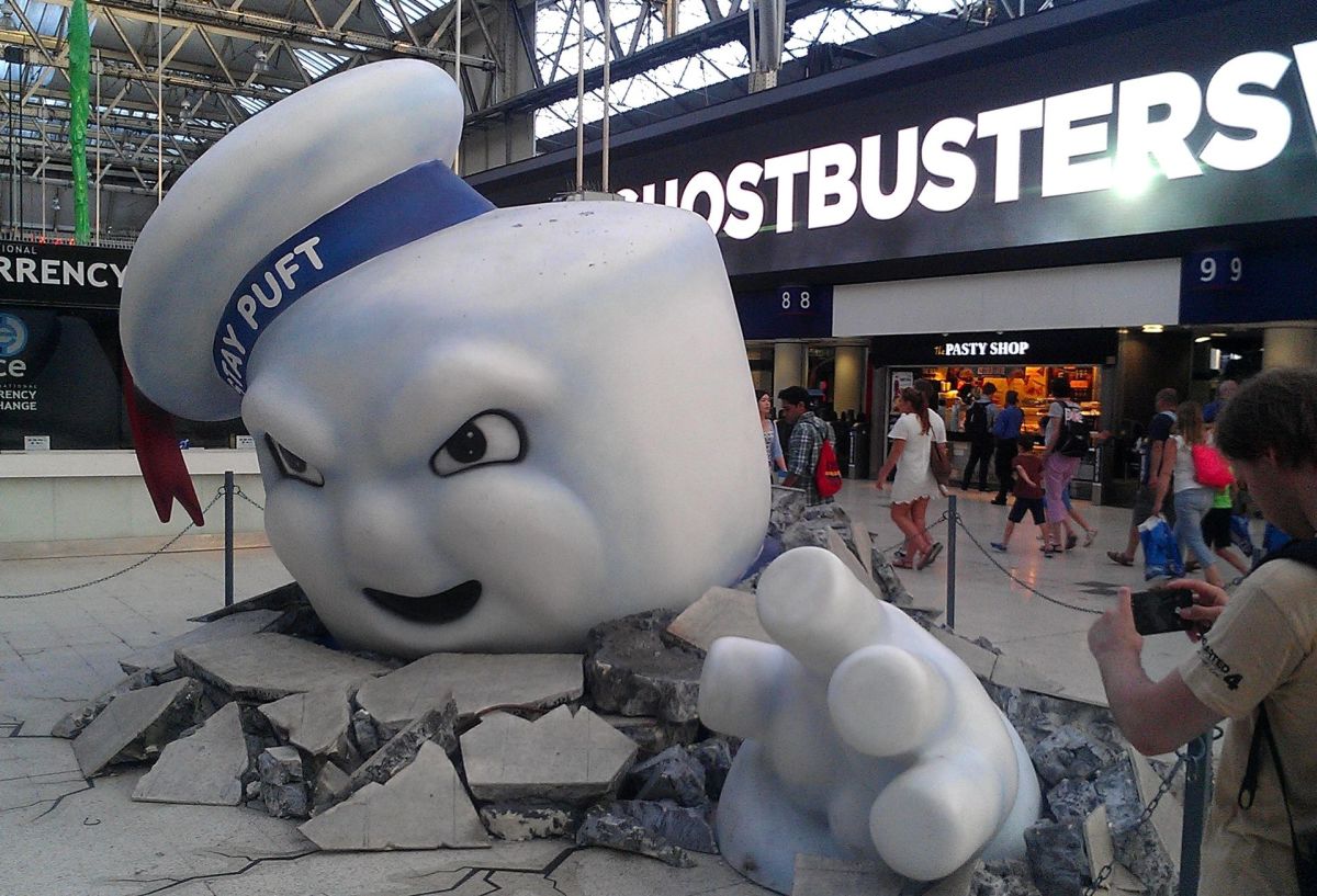 Stay Puft Marshmallow Man statue at London's Waterloo Station.  Used for publicity for the 2016 reboot.