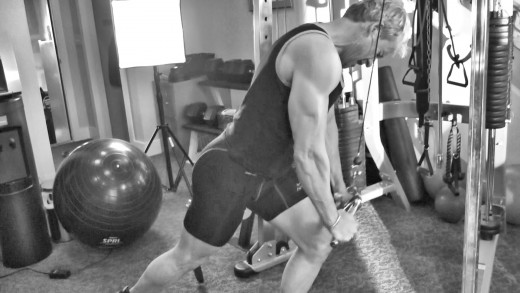 "Stay Tight" throughout the whole set for good gains and injury prevention. 