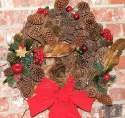 Natural Christmas and Bird Wreaths to Brighten the Season