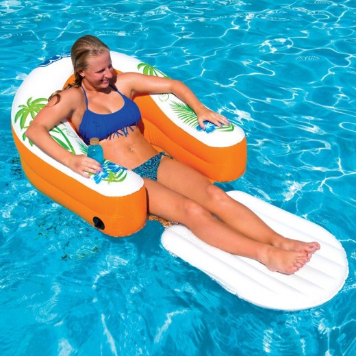 Relaxing on an inflatable float