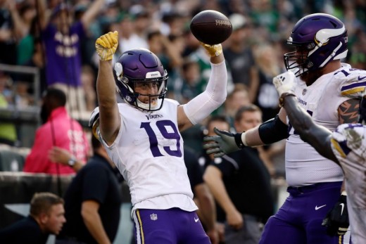 Kirk Cousins went over 300 yards and the Vikings stole a win from the champs in Philly.