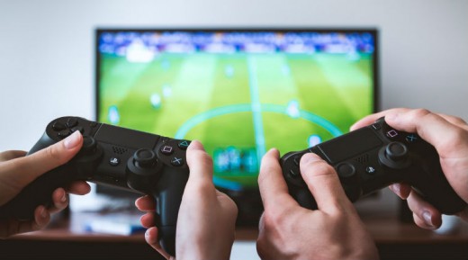 Source: Gaming also decreases the risk of Alzheimer's.