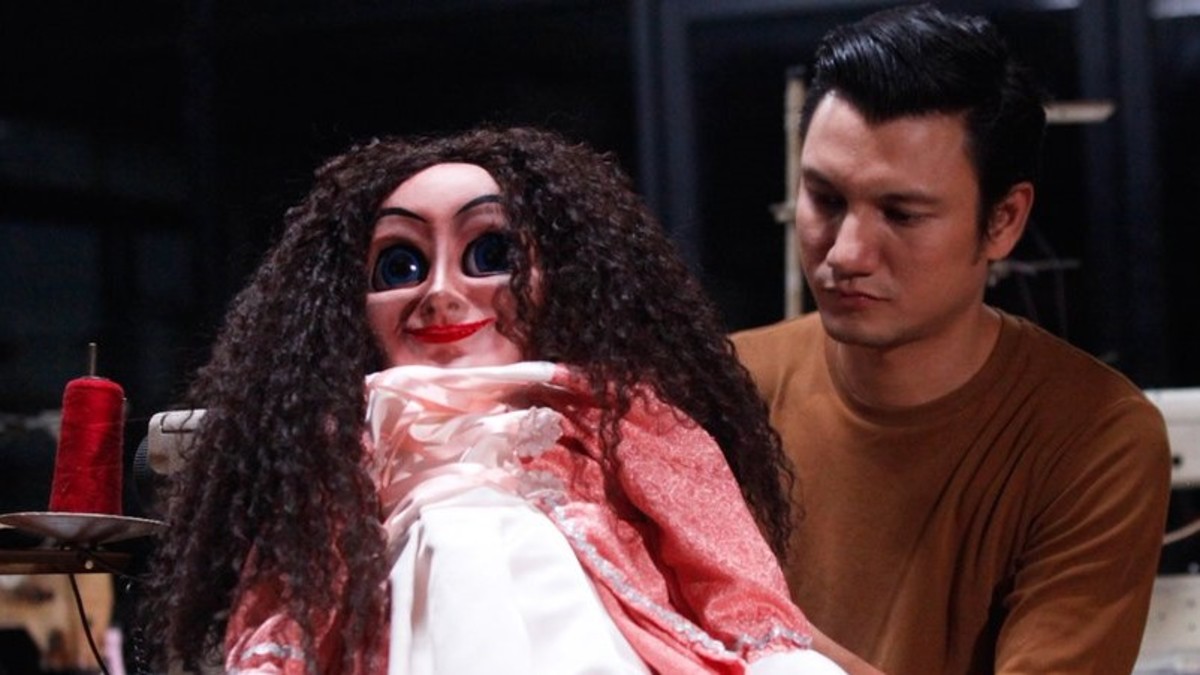 'Sabrina' Review: A Netflix Original & Indonesian Horror Doll Movies