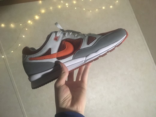 I'll take advantage of this moment to show off my recent cop. Nike Air Span II goes good with almost all things