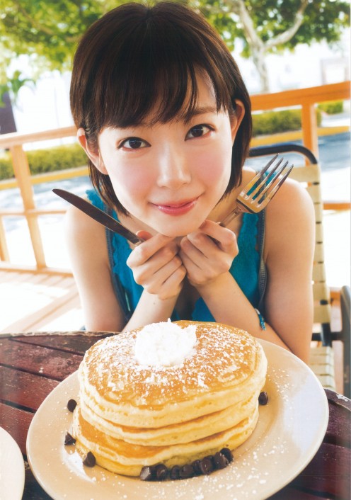 It looks like Miyuki Watanabe is ready to eat pancakes with powdered sugar.