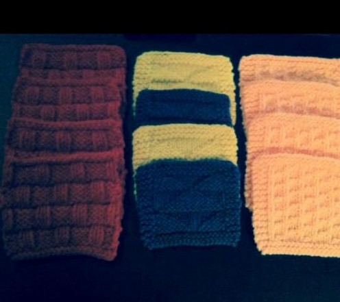Make something useful as a gift for someone else like one of these knitted coaster sets!