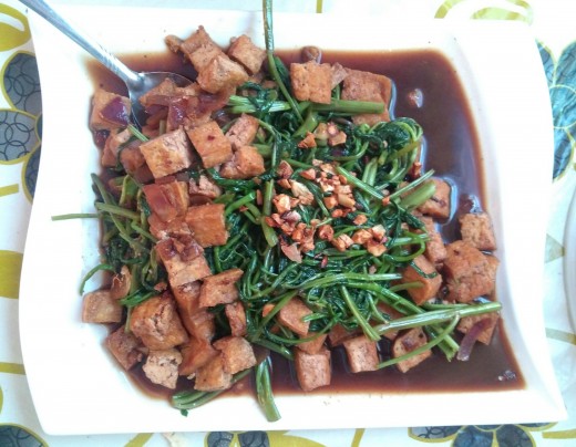 Stir-fried Kangkong with Tofu