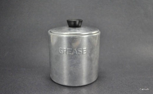 A tin or jar always sat near the stove to be handy when you finished frying bacon. The grease was stored at room temperature and used in cooking.