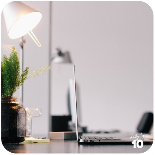 Weird Weight Loss Tip: Keep your work desk tidy.