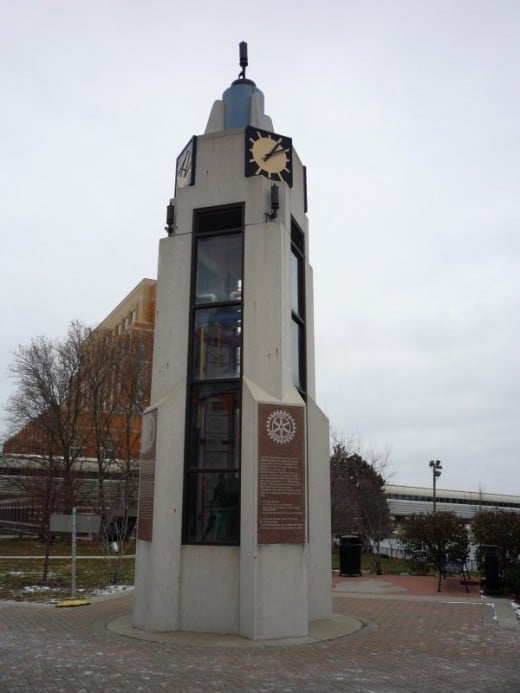 Rotary International Steam Clock at entrance to Wentworth Park