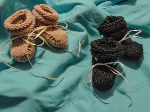 My own pattern for newborn booties.
