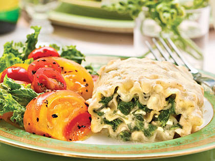 Why not try Spinach Lasagna Roll-ups for a change? Take a look below.