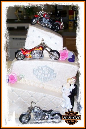whats a biker wedding with out a cake full of motorcycles
