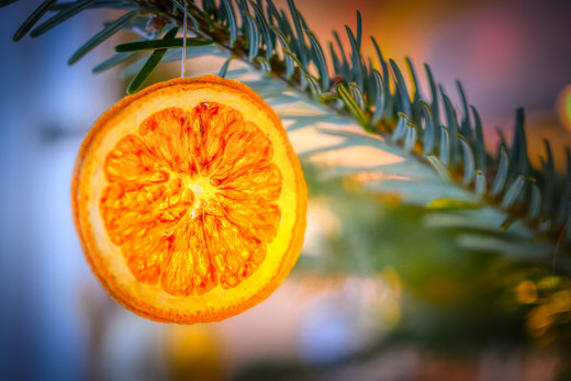 Oranges are a symbol of prosperity in both eastern and western lore
