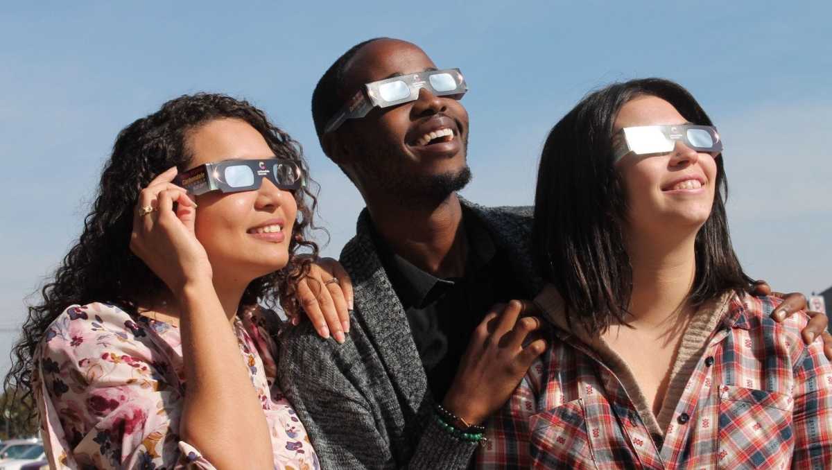 A Buyer's Guide: Where to Buy the Best Solar Eclipse Glasses