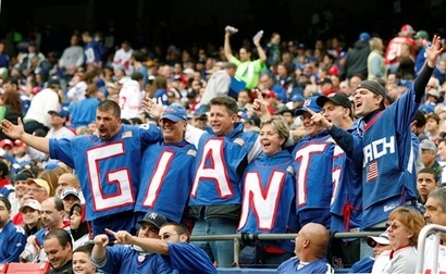 Fans show their support as the Giants go on a 6 game winning streak