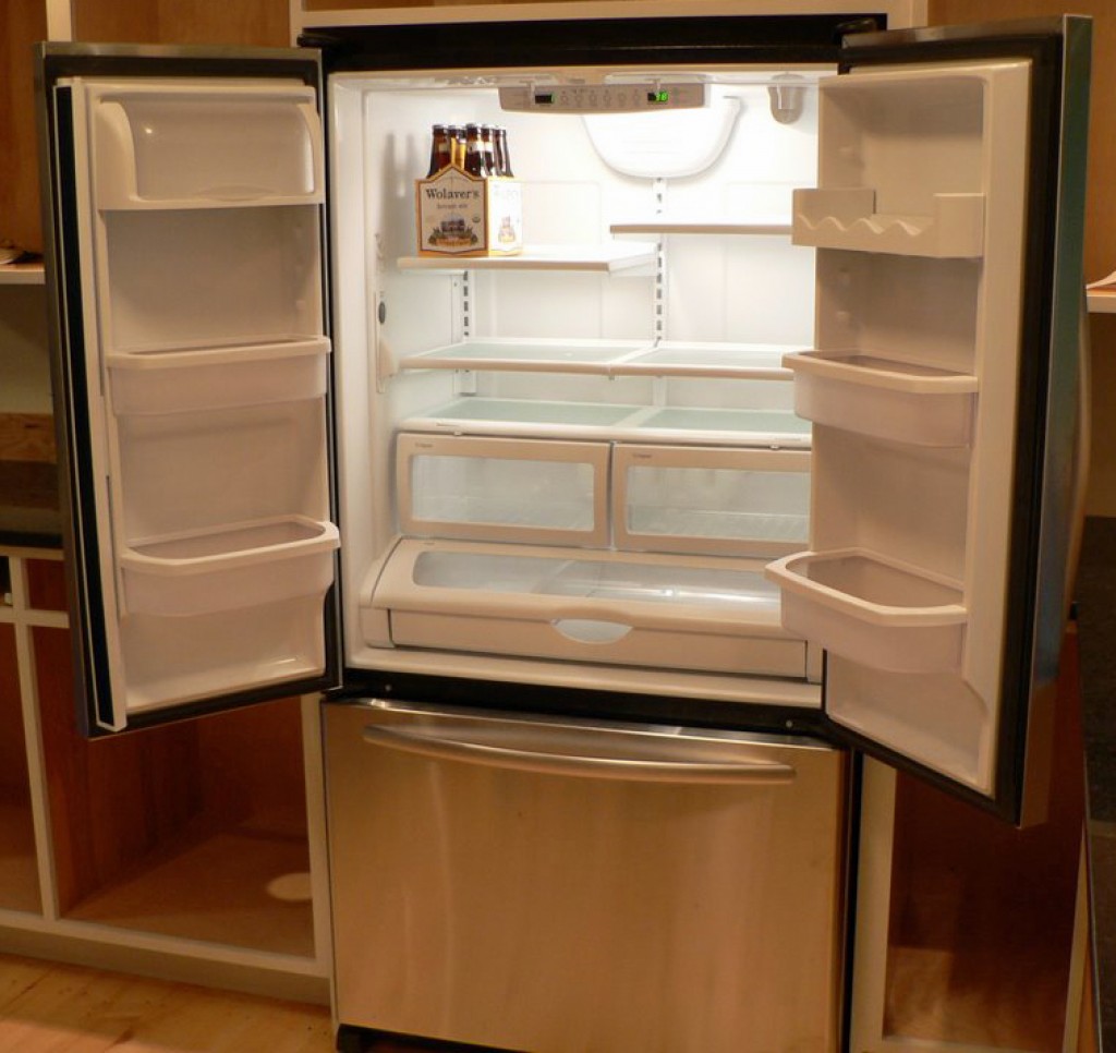 Bottom Freezer Refrigerator Pros and Cons